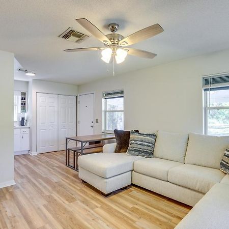 Williston Home With Yard 6 Mi To Devils Den Spring Bagian luar foto