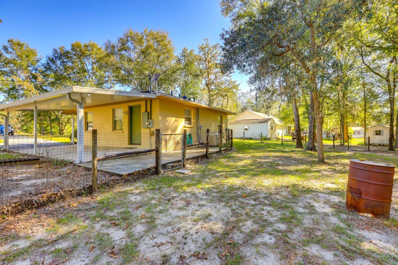 Williston Home With Yard 6 Mi To Devils Den Spring Bagian luar foto