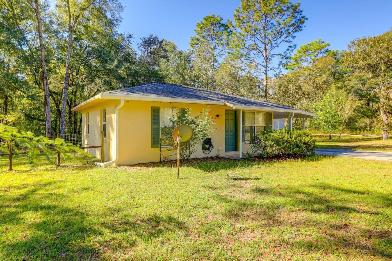 Williston Home With Yard 6 Mi To Devils Den Spring Bagian luar foto