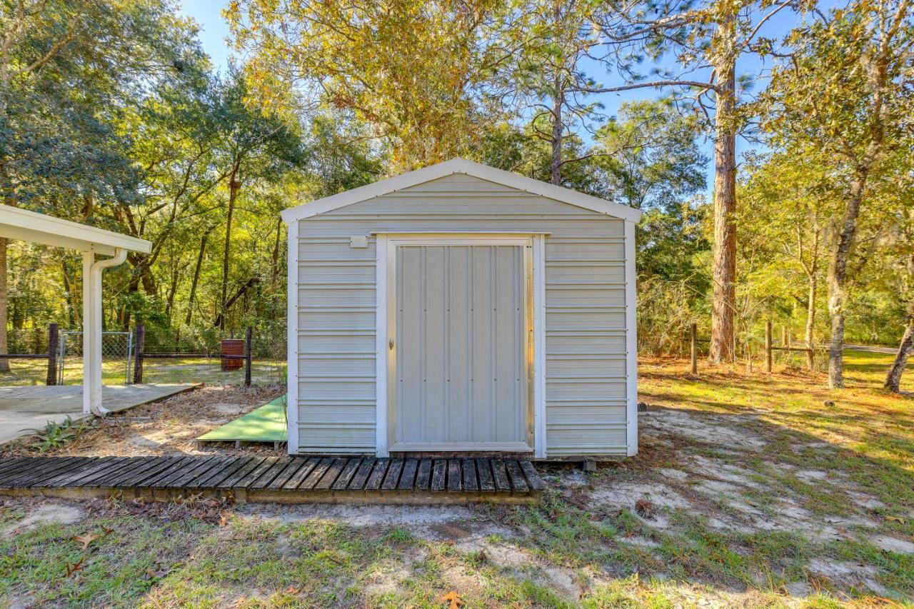 Williston Home With Yard 6 Mi To Devils Den Spring Bagian luar foto